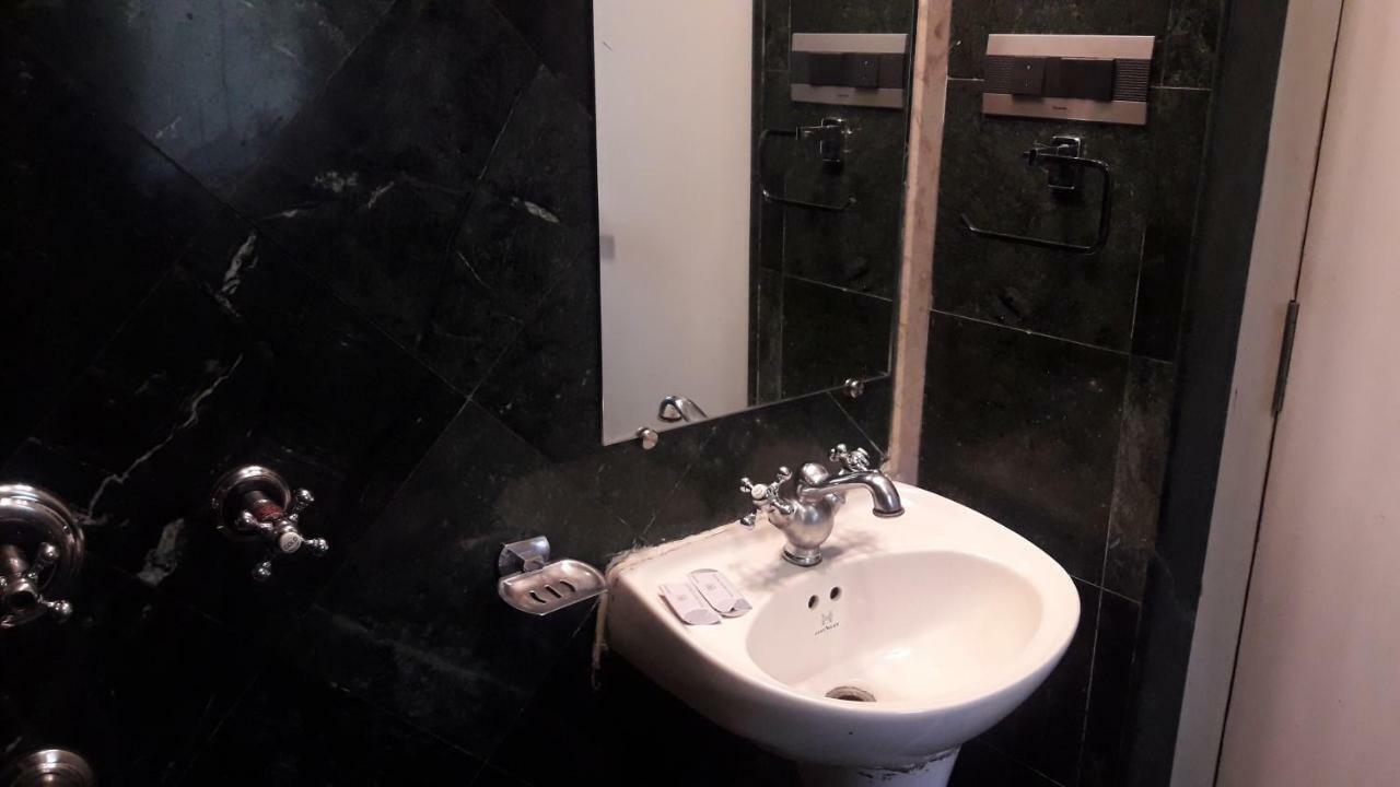 Готель Shine Hospitality Мумбаї Екстер'єр фото